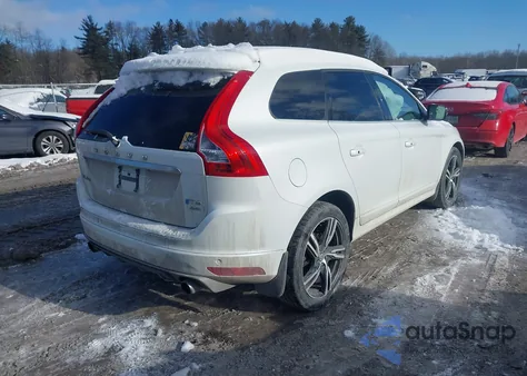 2017 Volvo Xc60 T6 R-Design z USA, uszkodzony, nr VIN YV449MRSXH2183777